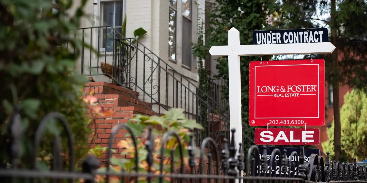 Pendinghome sales jump to sixmonth high as lower mortgage rates draw