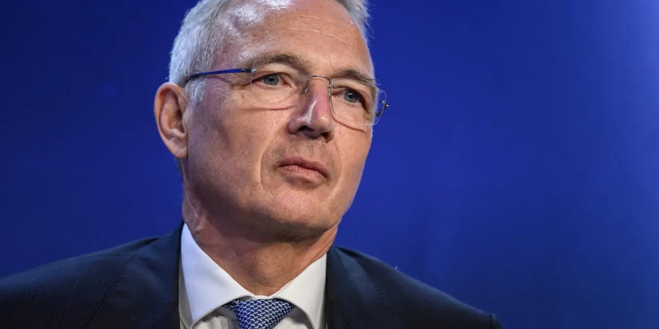 ‘The outflows have basically stopped.’ Credit Suisse chairman says