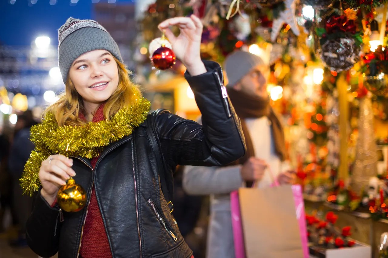 What’s open and closed on Christmas Eve and Christmas Day Mahaz News