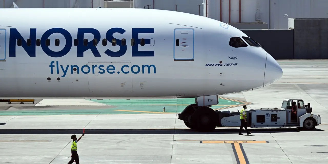 What to know before you book a flight on one of those lowcost