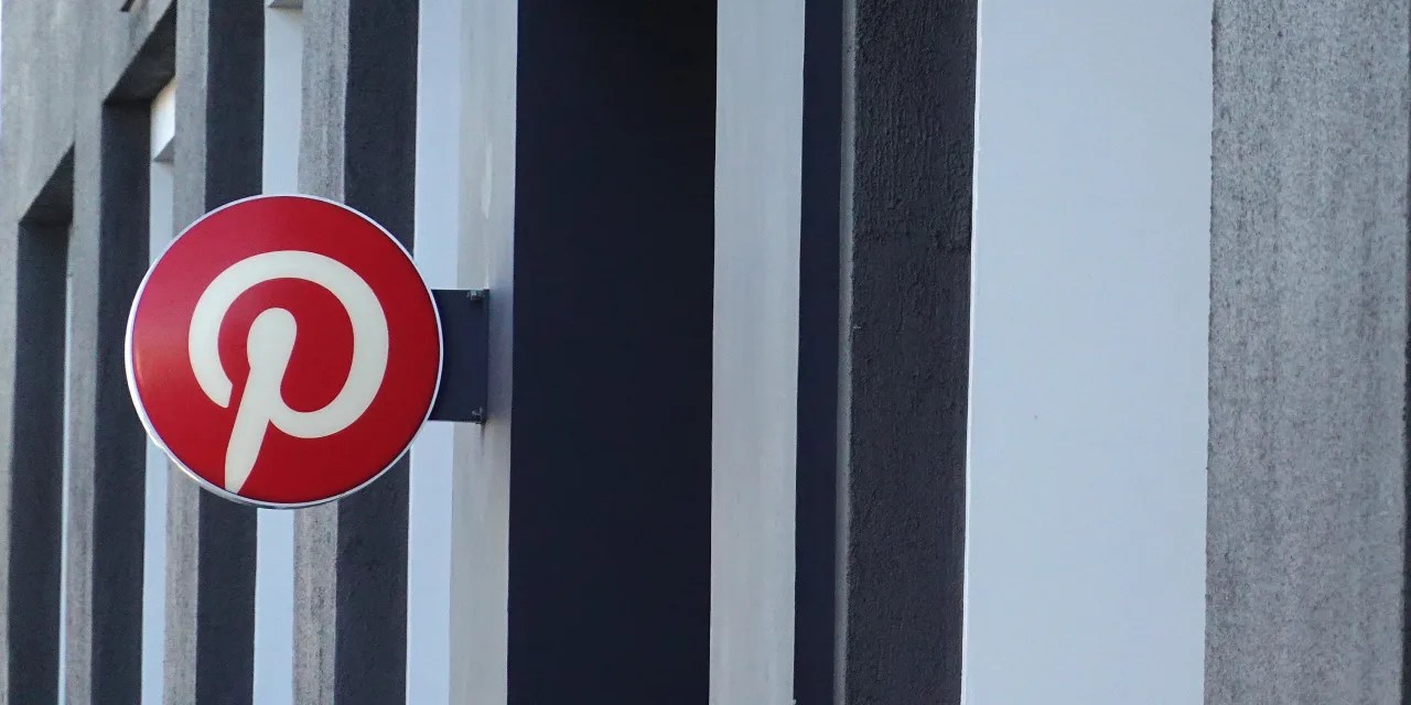 Pinterest’s stock jumps 3 on accelerated revenue growth forecast