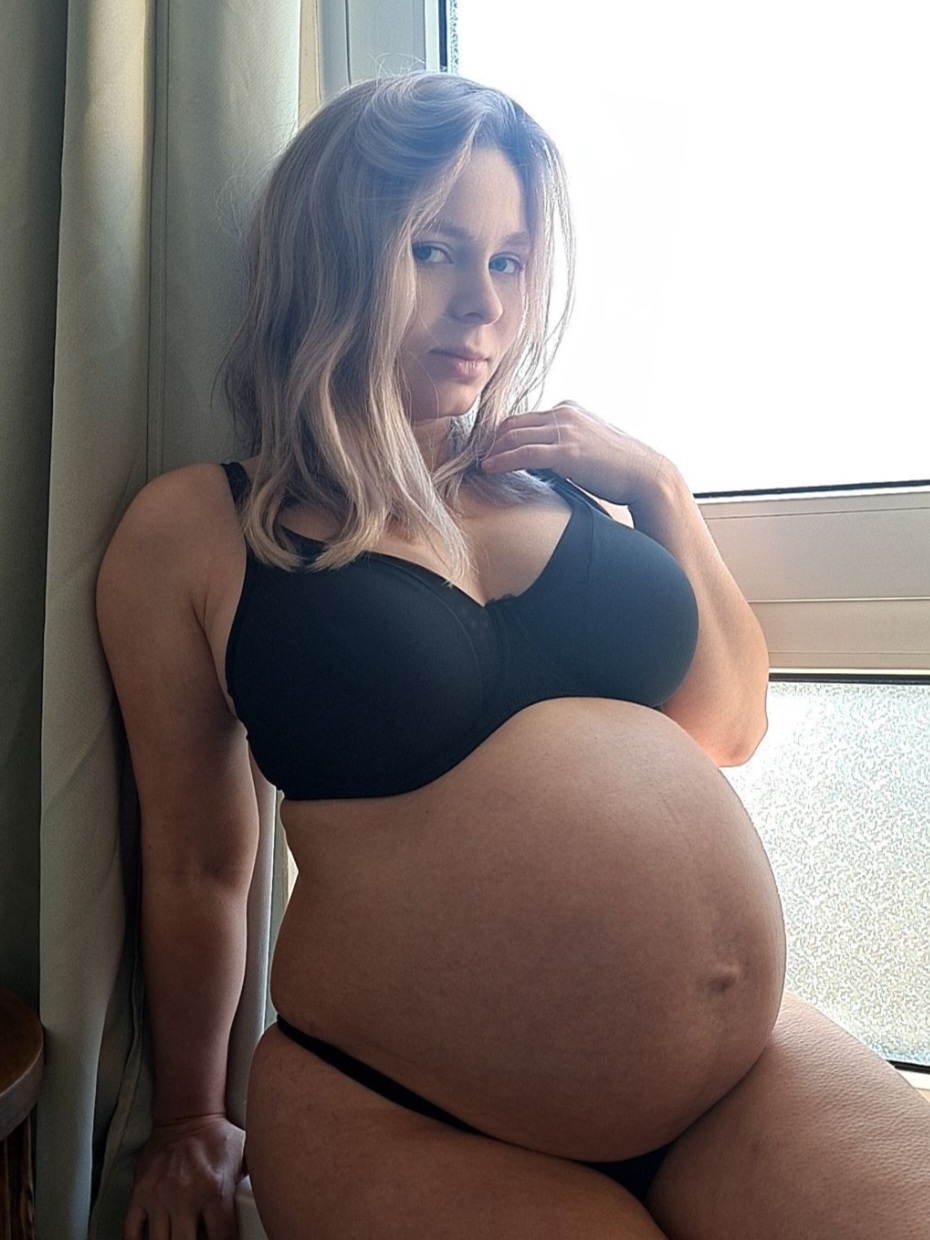 @pregnant_brandi • Milkshake Website Builder