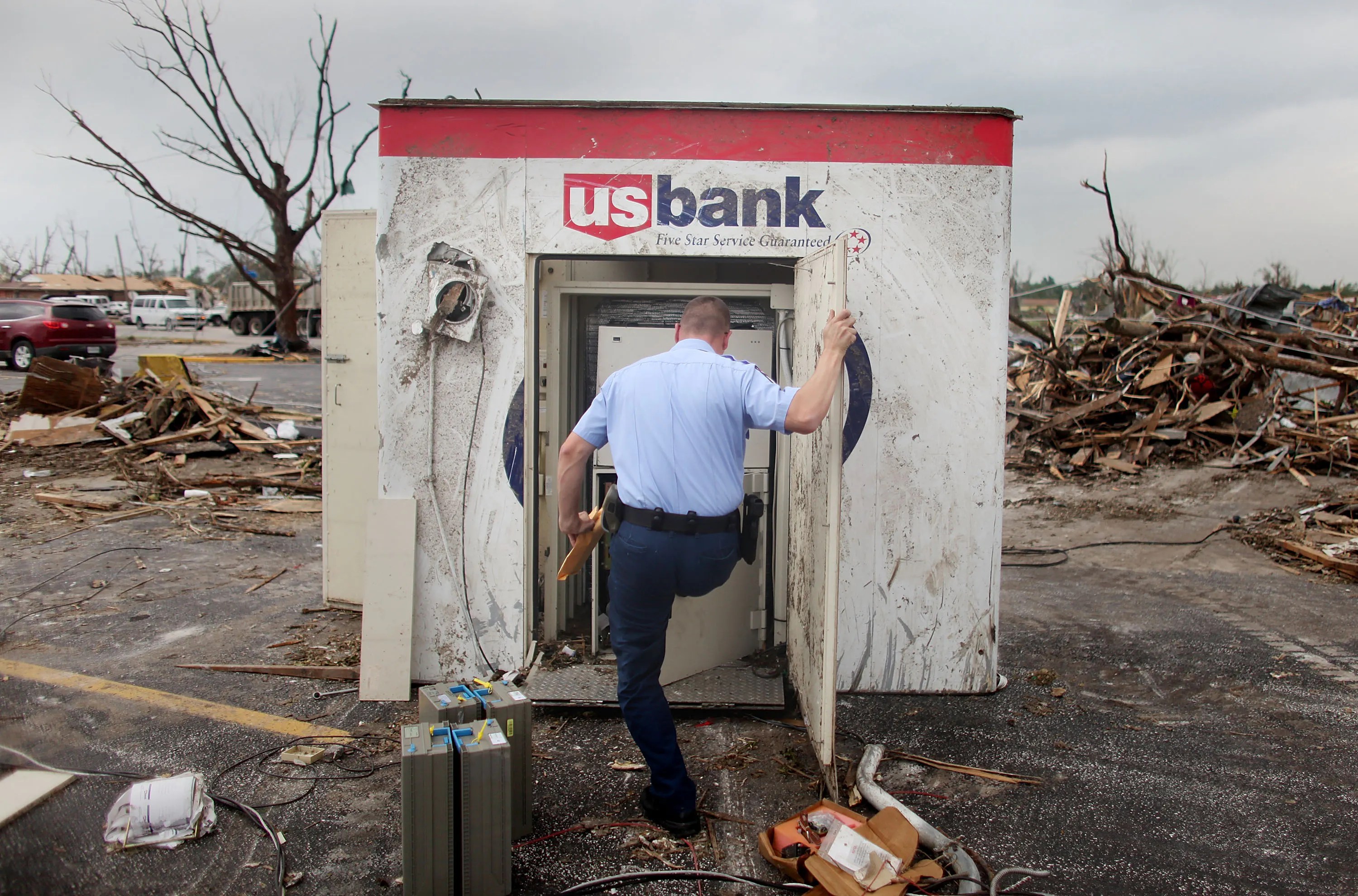 Give Everyone Government Bank Accounts The New Republic