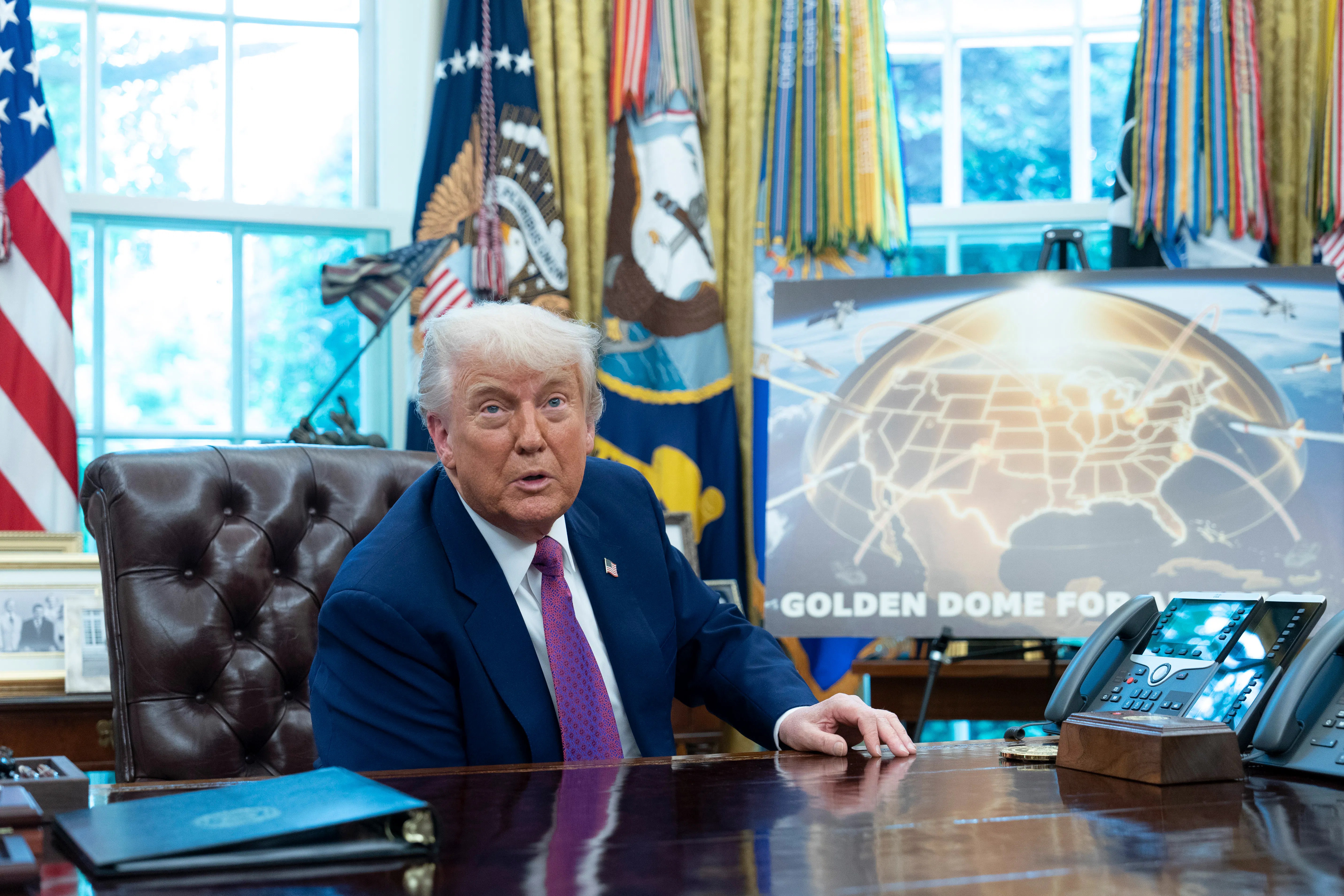 Trump Finds Laughable New Way to Beg Canada to Join the U.S.