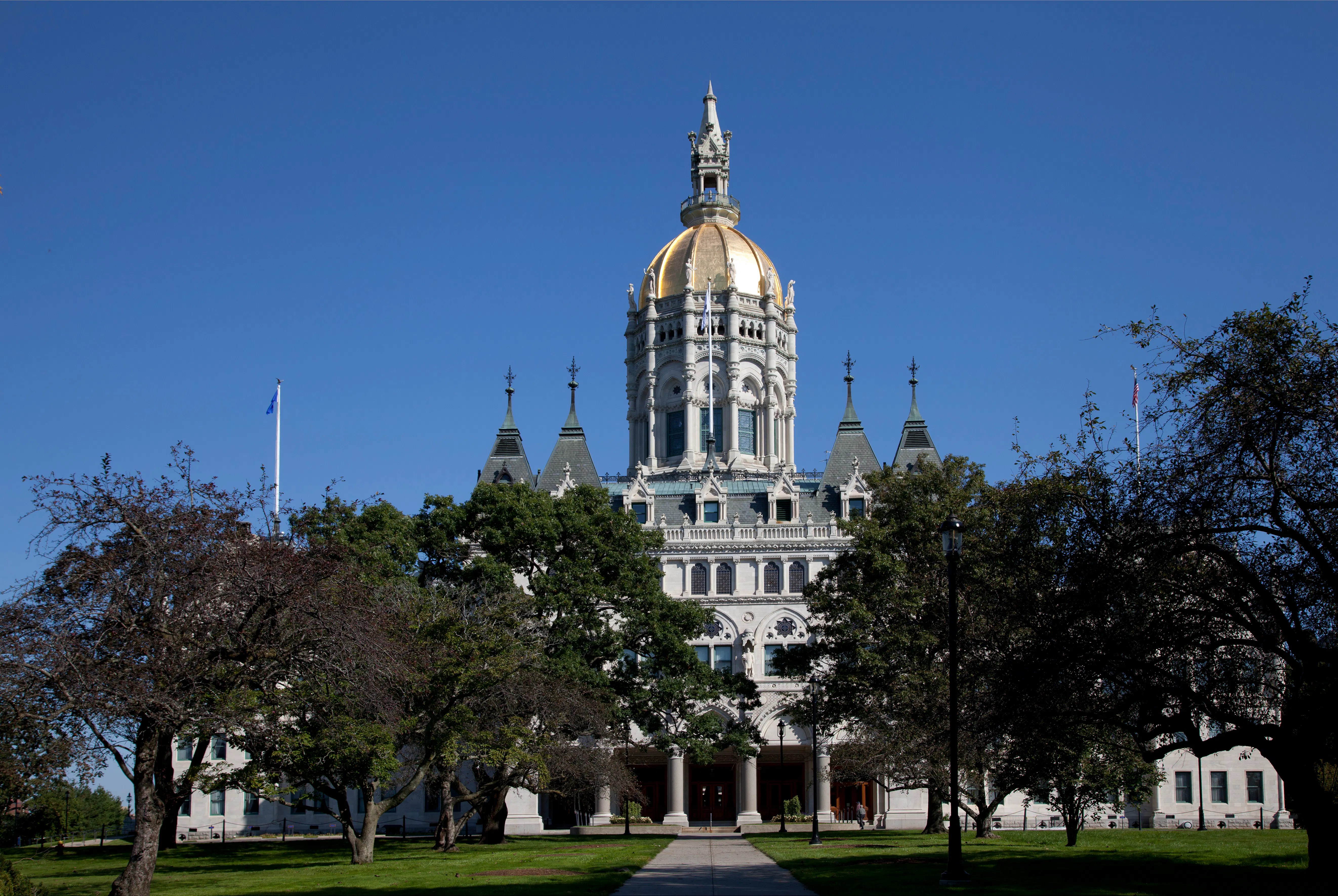 Democrats Sweep Connecticut, Flipping Nearly 30 Towns Blue Again