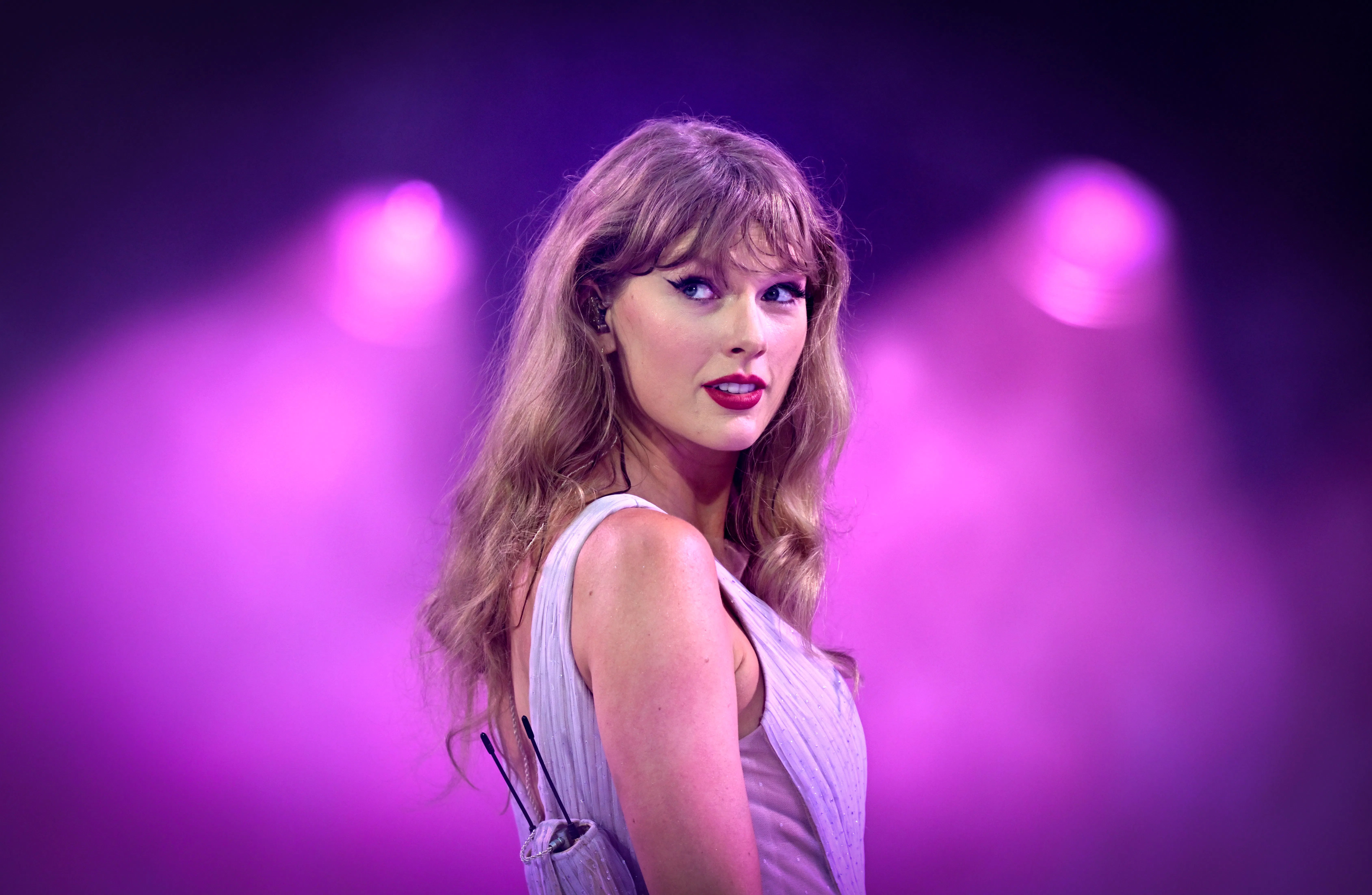 Trump Tries to Win Taylor Swift Over by Threatening Her