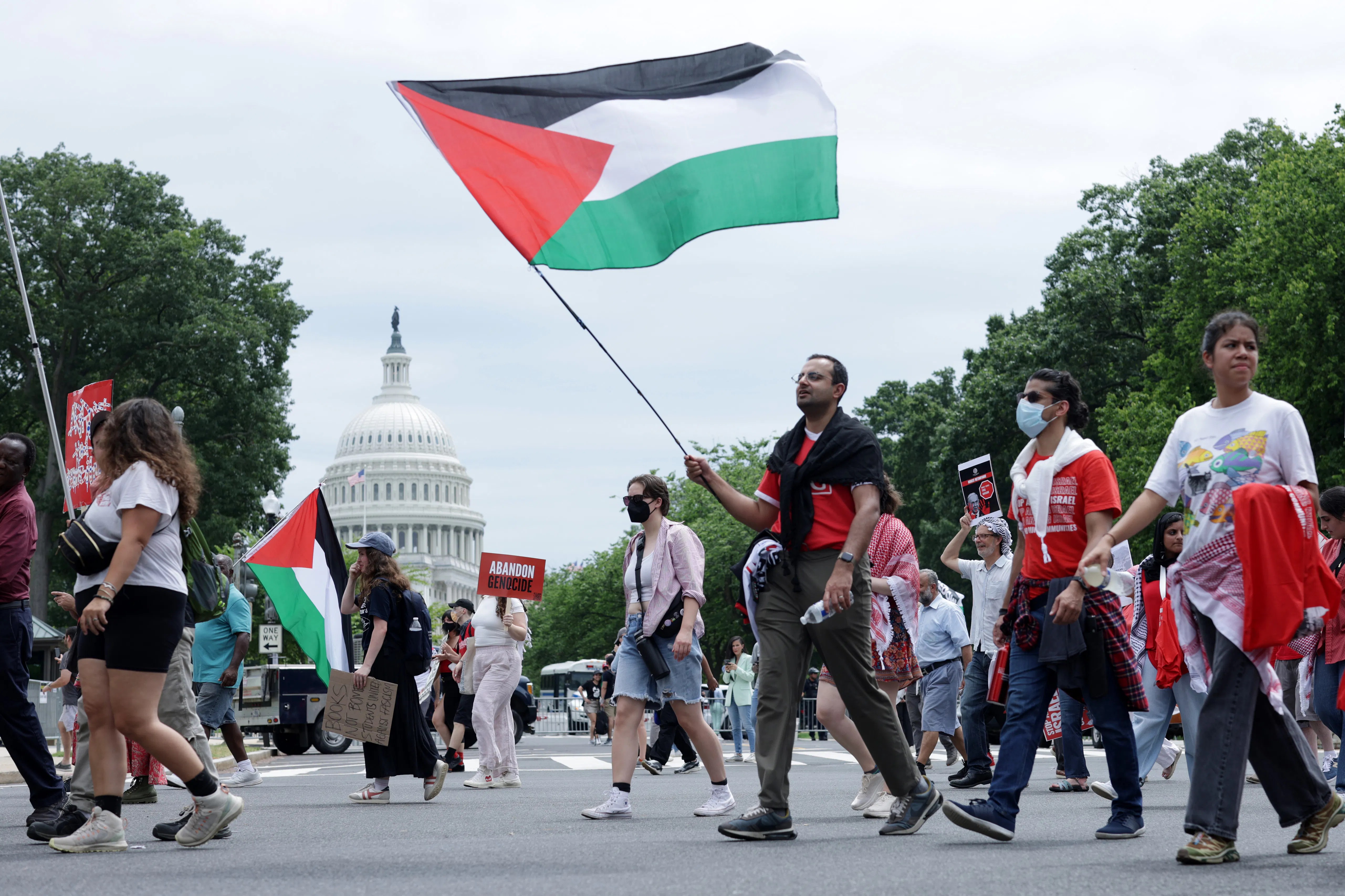 House Democrats Begin Push for U.S. to Recognize Palestine