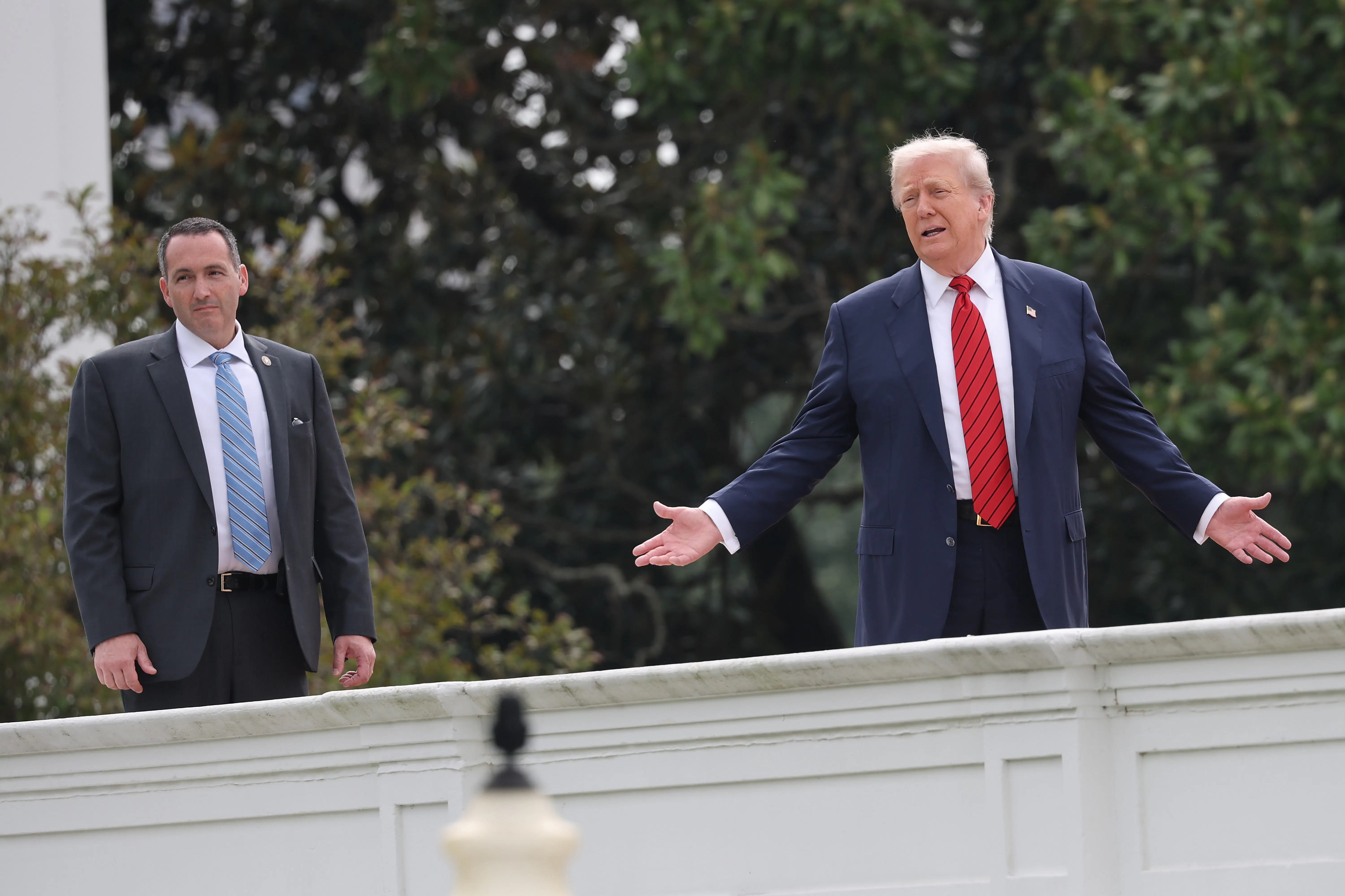 Trump Keeps Skipping Work to Show Off Ugly White House Renovations
