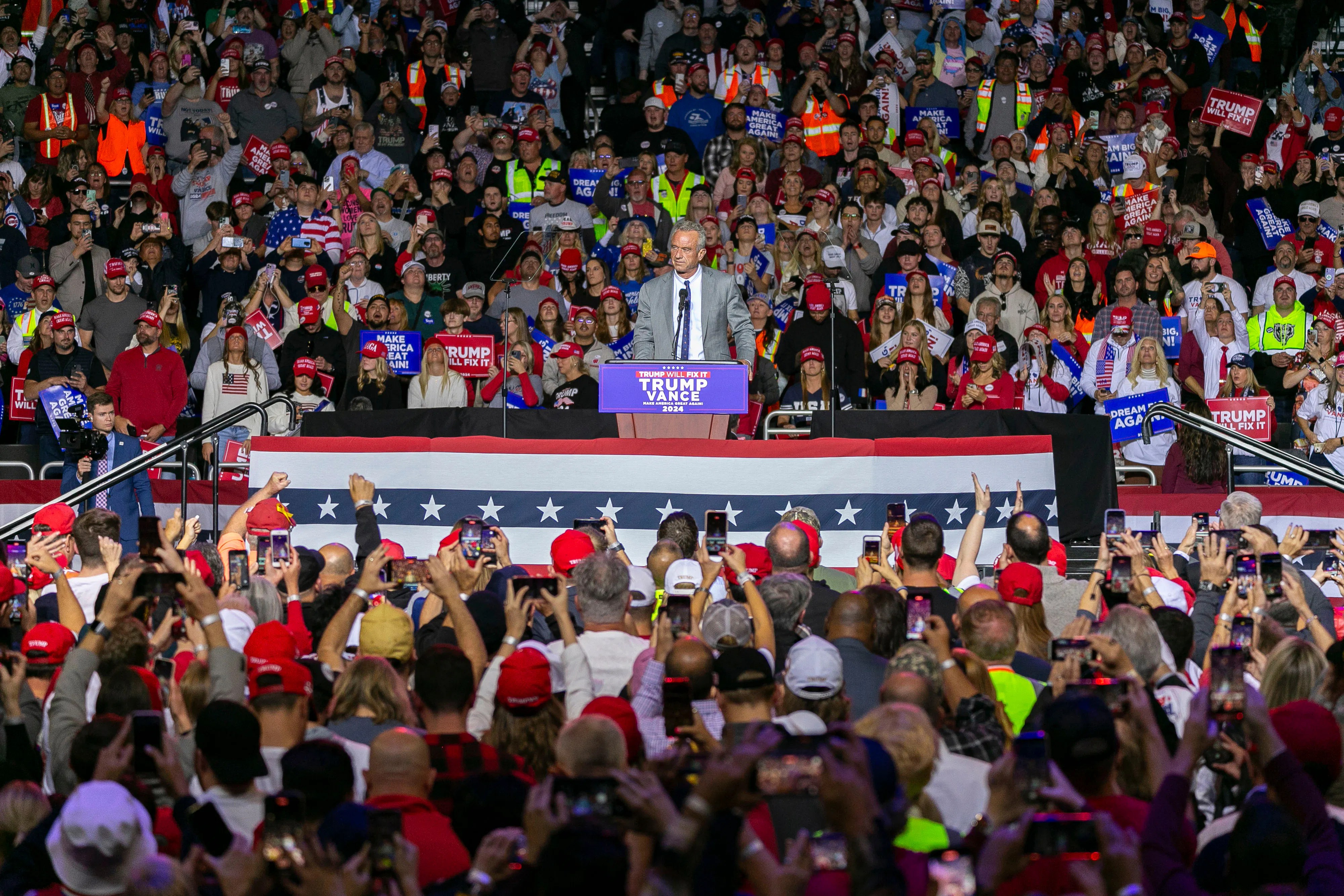 Can Democrats Keep Young Men From Turning Fascist?