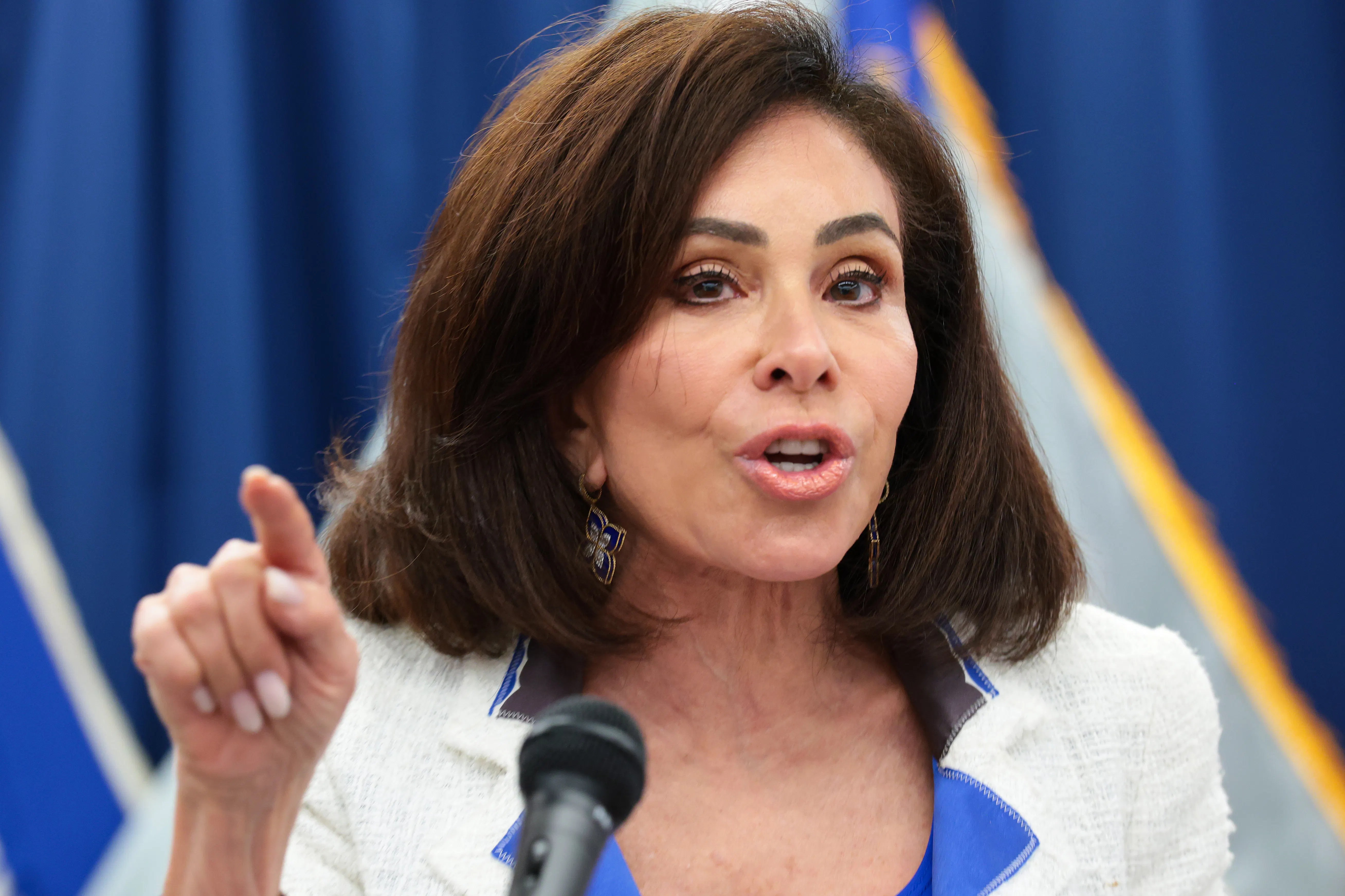 Trump and Jeanine Pirro Got Into Screaming Match Over Reflecting Pool