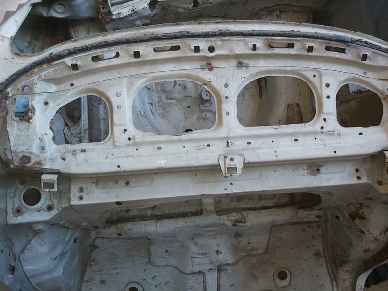 Indus corolla body parts for sale. Spare Parts 1046587593