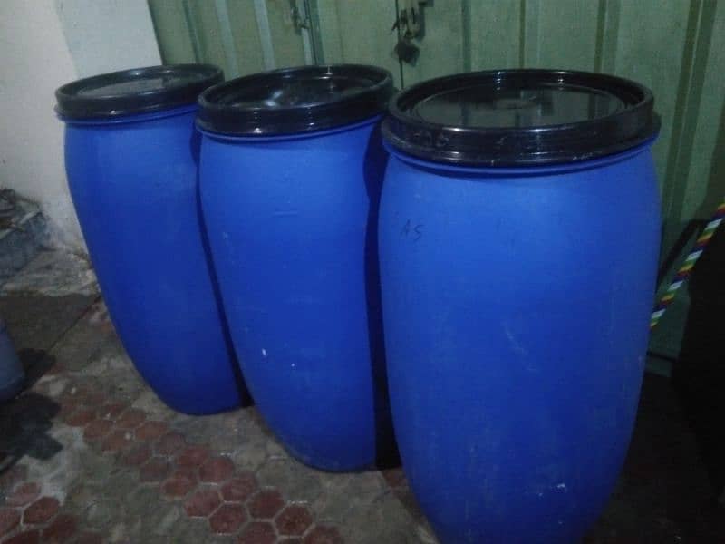 Plastic Drum for sale like new. Other Household Items 1073296233