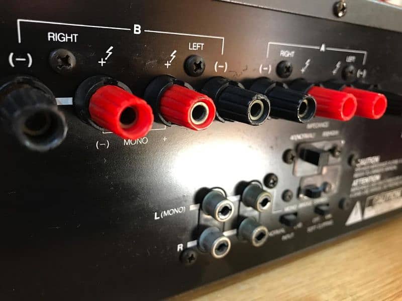 NAD 2400 THX Studio Monitor Stereo Power Amplifier VideoAudios