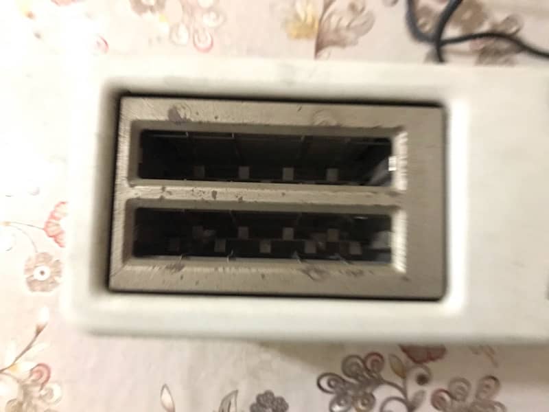 Branded products on throw away price Eastern 1076349246