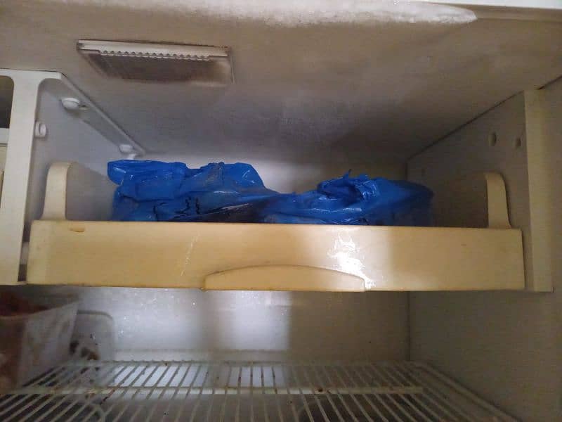 Dawlance Fridge Fridges & Freezers 1077974673