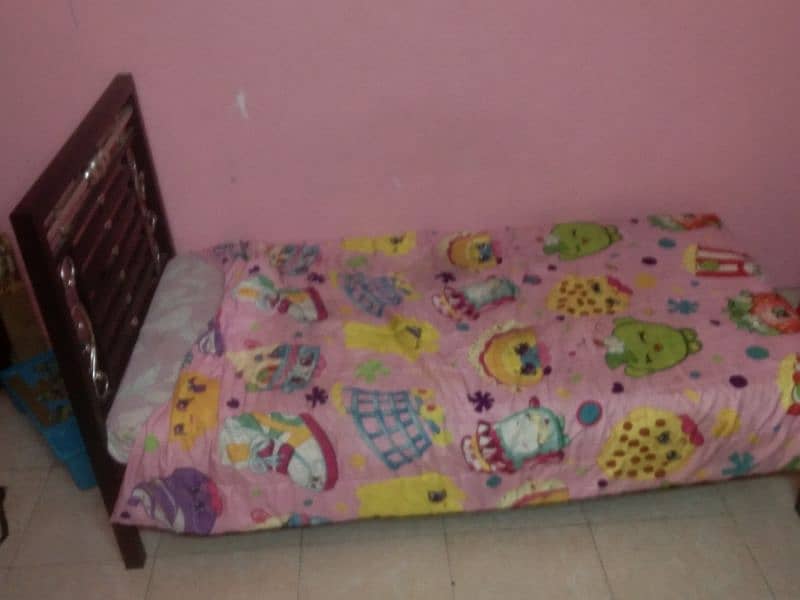Iron Rod single bed Beds 1078978060