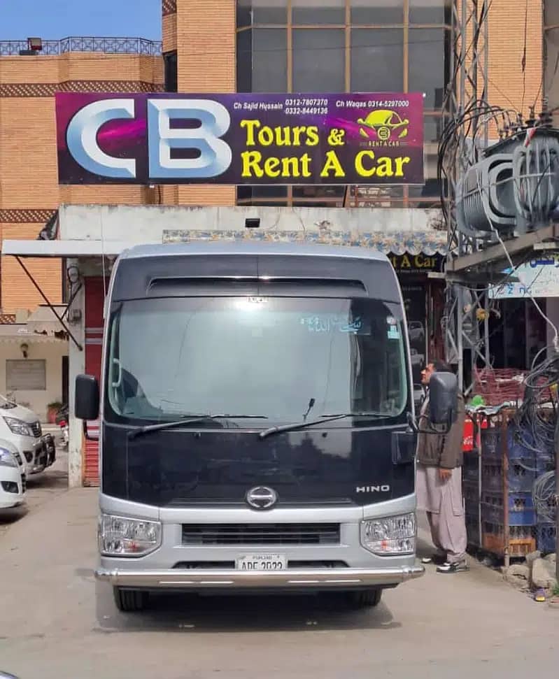 Rent A Car mercedes Audi V8 G Wagon, land cruiser prado BMW