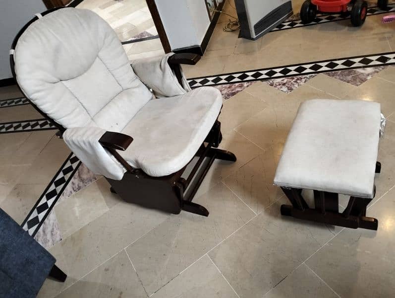 Original Graco Wooden Rocking Chair for nursing mothers Chairs