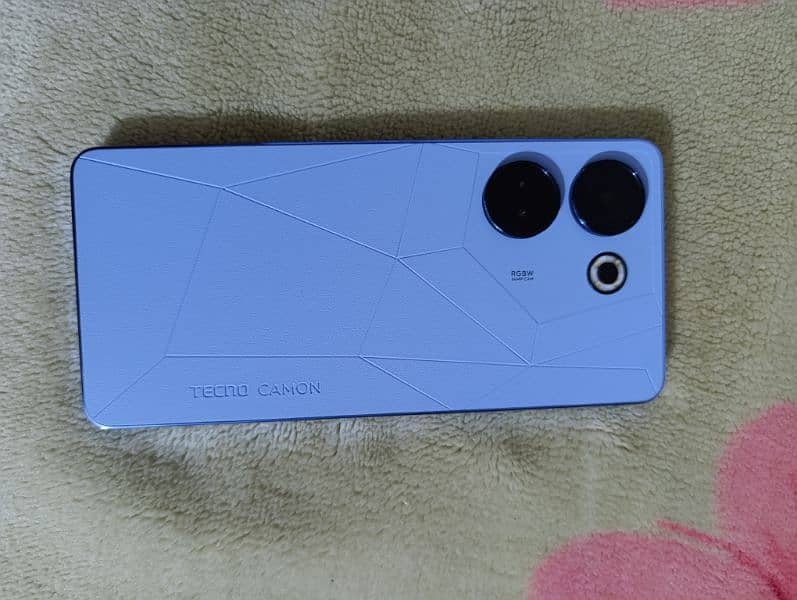 camon 20 pro, in just like new condition. ! - Mobile Phones - 1083474031