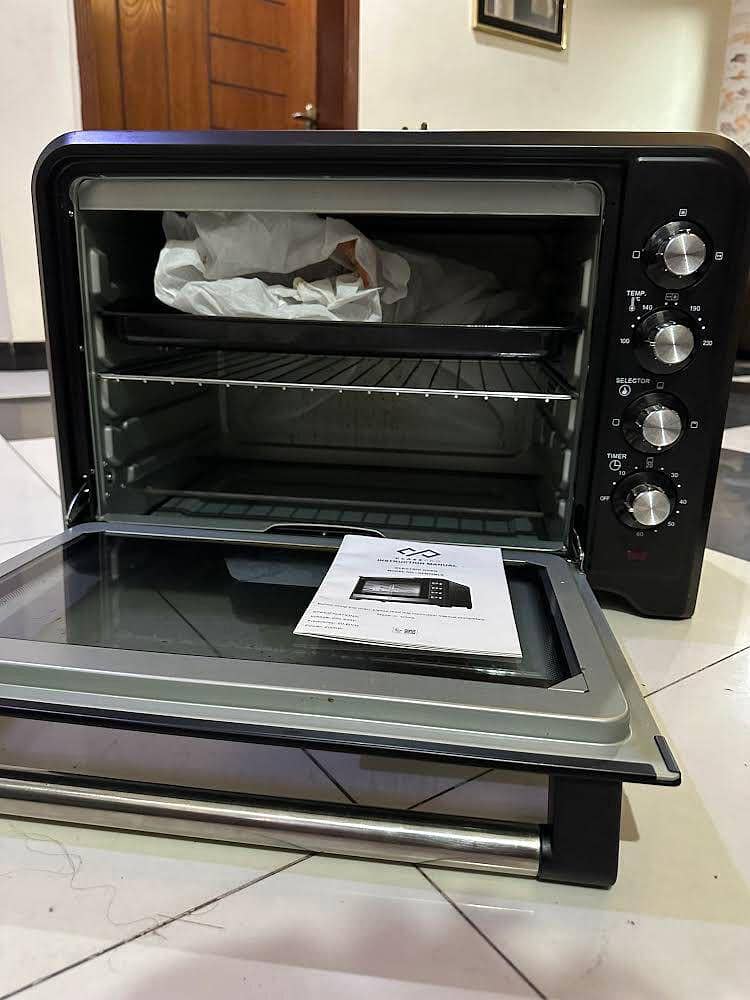 Baking + Microwave Oven Microwaves 1084568080