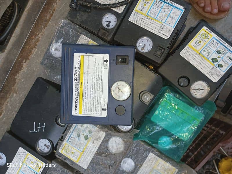 Car Tyre Pumps - Original Car Air Pumps - Japanese Tyre Inflators