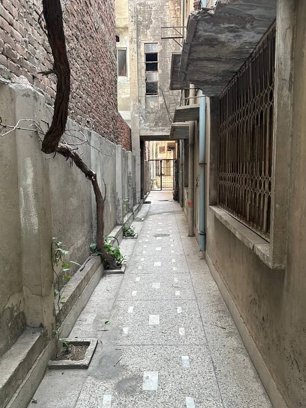 21 Marla Registry Inteqal Old House For Sale Location Gulshan E Ravi