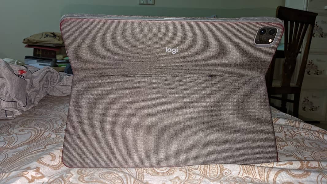 Logitech Combo Touch for iPad Pro 12.9 Oxford Grey Computer