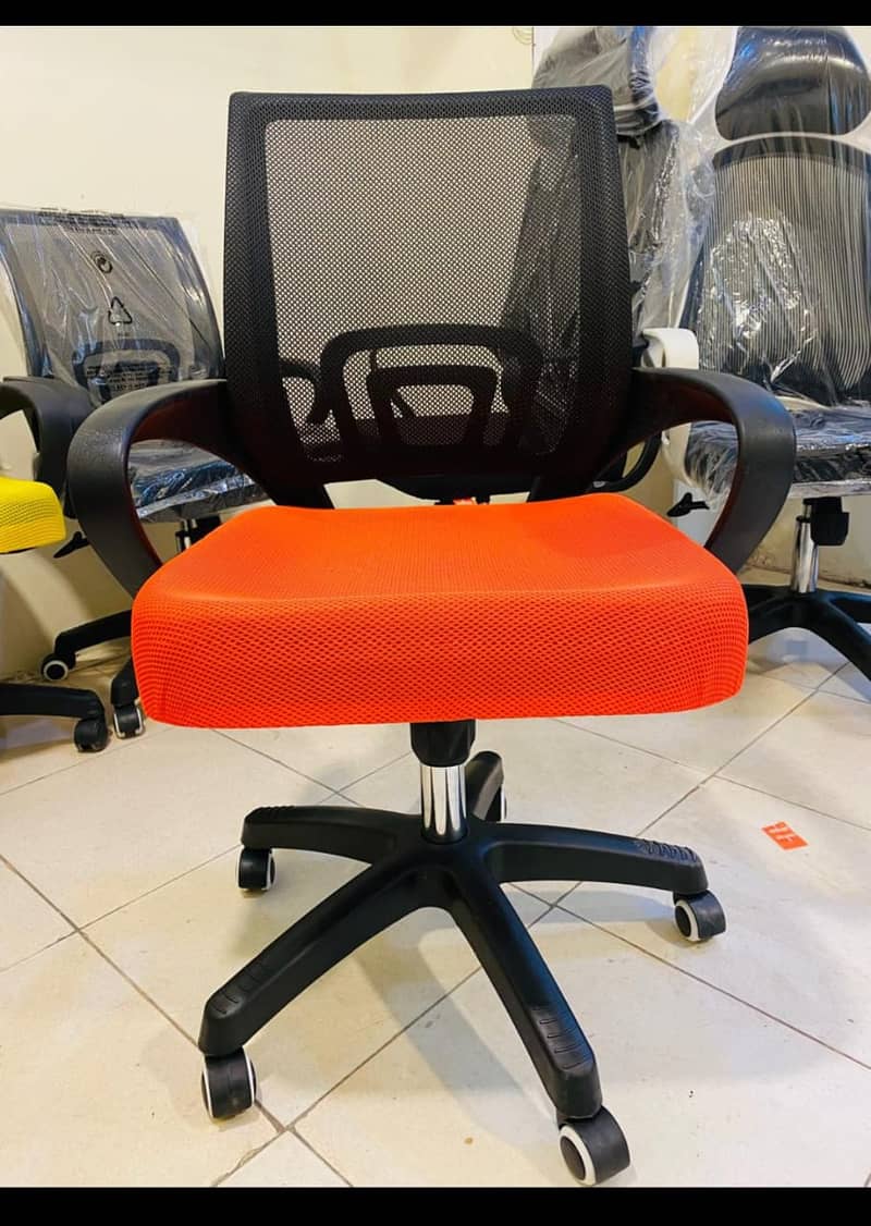 Computer Chairs/Visitor Chairs/Executive Chairs/office revolving chair
