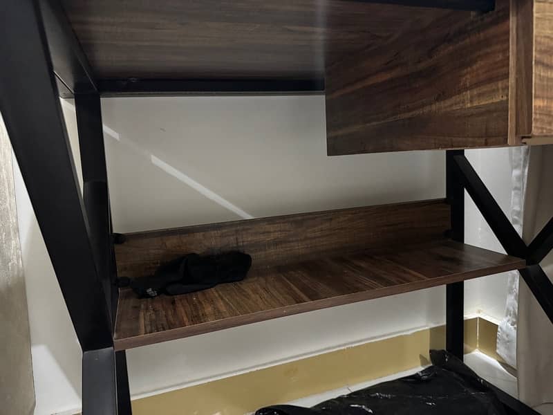 wooden table 2X3 Brand new 10/10 Tables & Dining 1094500137