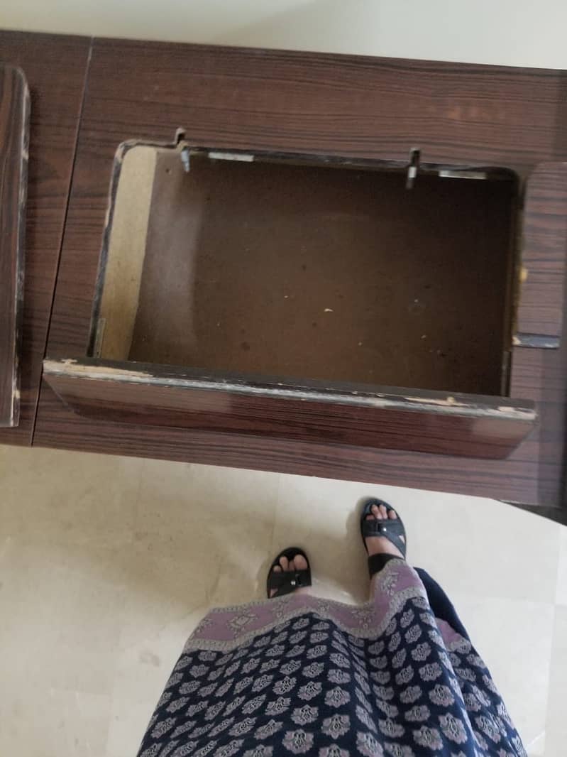 Singer sewing machine "TABLE" Other Household Items 1094536586