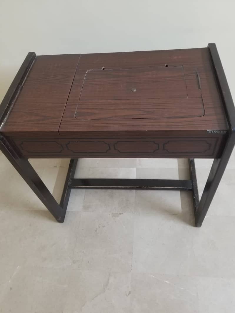 Singer sewing machine "TABLE" Other Household Items 1094536586