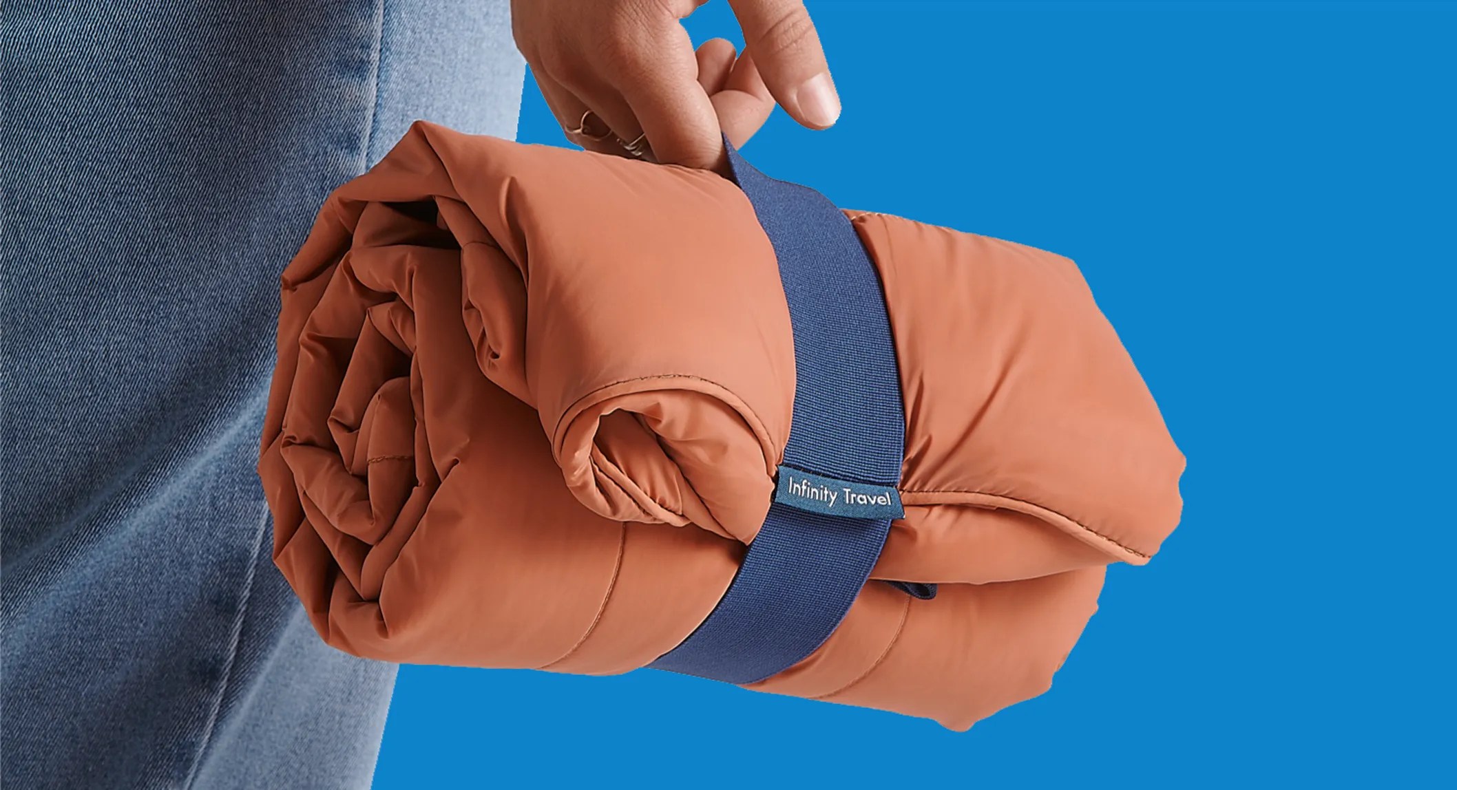 Infinity Pillow Unveils the Perfect Pacakble Blanket OPUMO Magazine