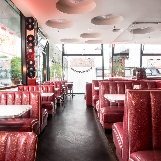 The Sixties Diner Gaststätte Restaurant Berlin, , BE OpenTable