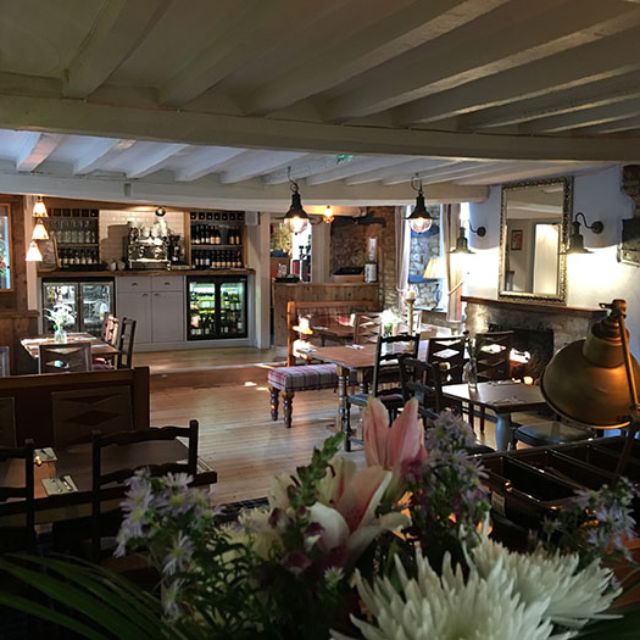 The Red Lion, Islip Updated 2024, British Restaurant in Kidlington