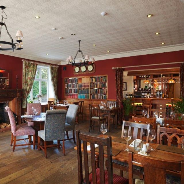 The Royal Oak Hotel & Restaurant Mis à jour en 2024, Gastropub à