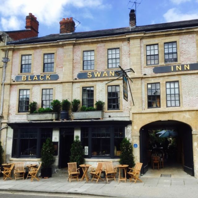 Black Swan Inn Updated 2024, English Restaurant in Devizes, Wiltshire