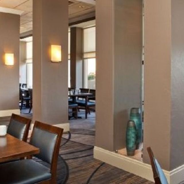 SHERATON SUITES COUNTRY CLUB Plaza The Gallery Restaurant Kansas