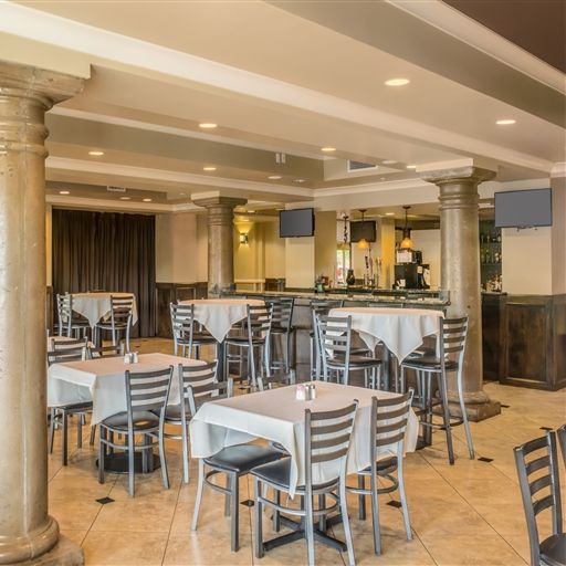 Brock's Restaurant & Bar DoubleTree Gilbert Updated 2024, American