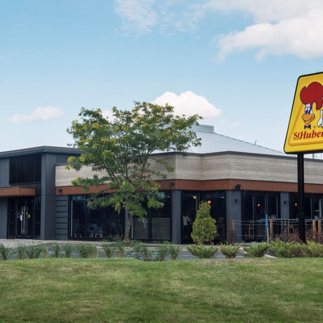 Rôtisserie StHubert Boucherville Updated 2024, Barbecue Restaurant