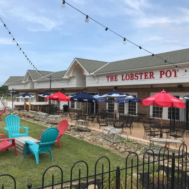 The Lobster Pot Updated 2024, Seafood Restaurant in Willoughby Hills, OH