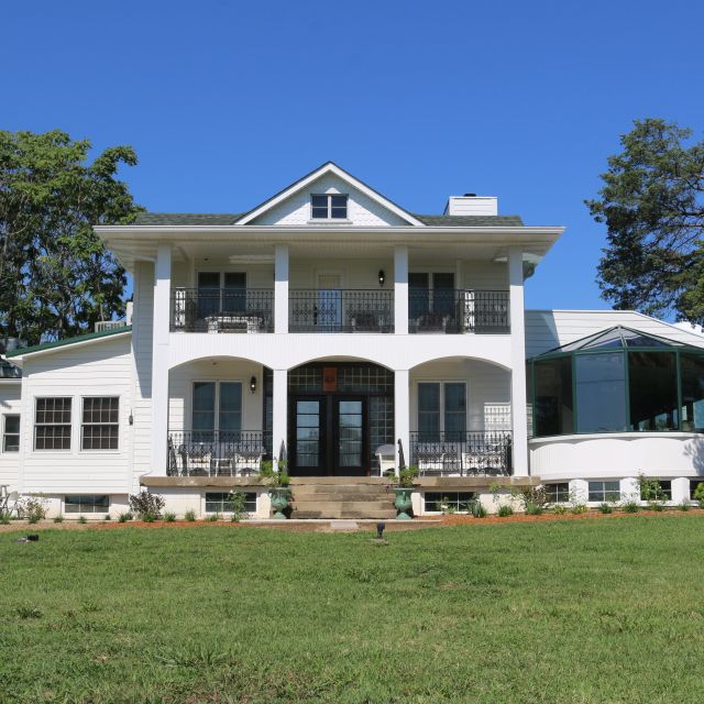 The Russell House Restaurant, Inn and Brewery Updated 2024