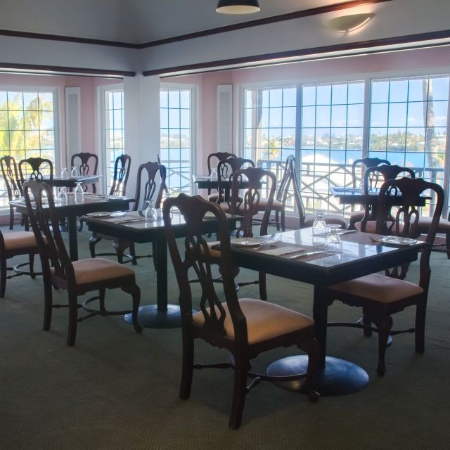 Griffin's Restaurant Updated 2024, Italian Restaurant in Town of St