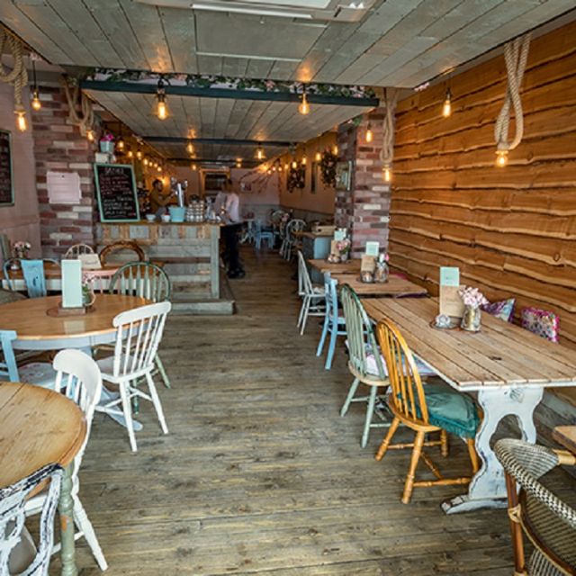 Restaurante Afternoon Tea Wallis & Co Hartlepool, , County Durham