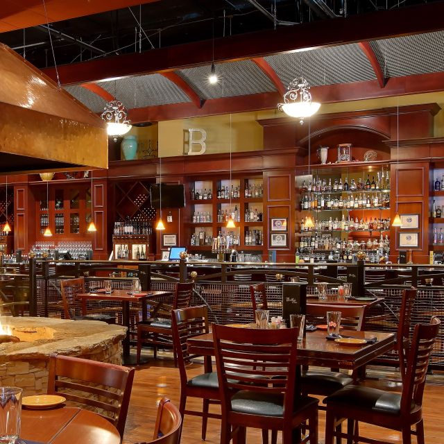 Bentley's Grill The Grand Hotel in Salem Updated 2024, Northwest