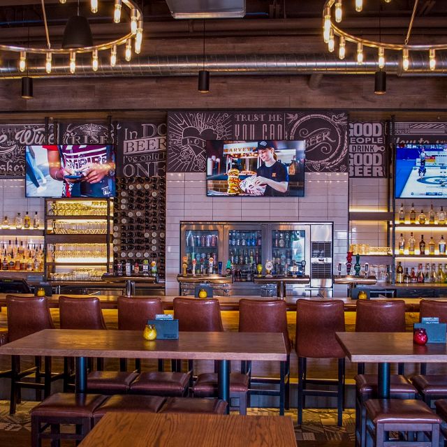 State & Main Kitchen + Bar Oakville Restaurant Oakville, , ON