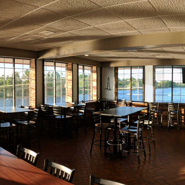 Thunder Bay River Bar & Grill Updated 2024, American Restaurant in