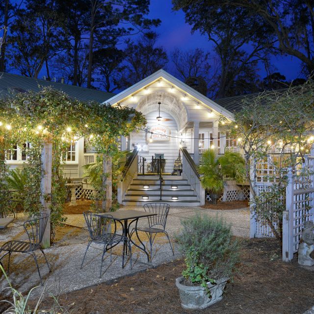 Charlie's Coastal Bistro (L'etoile Verte) Restaurant Hilton Head