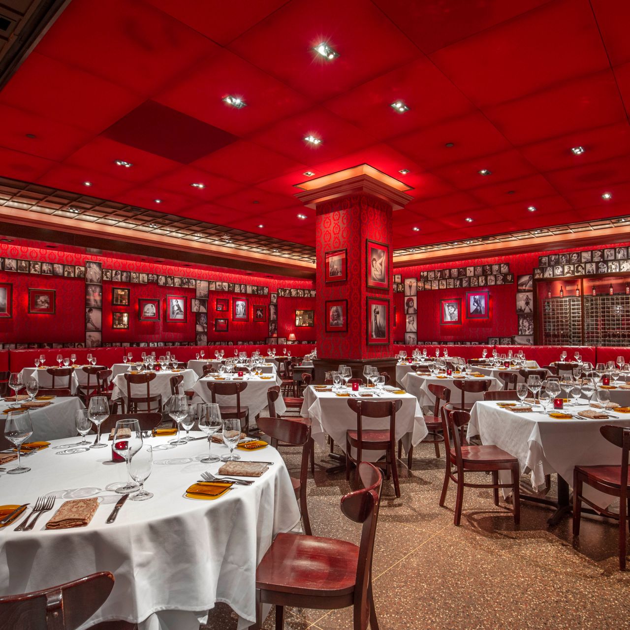 strip house las vegas dress code Deeanna Farrar