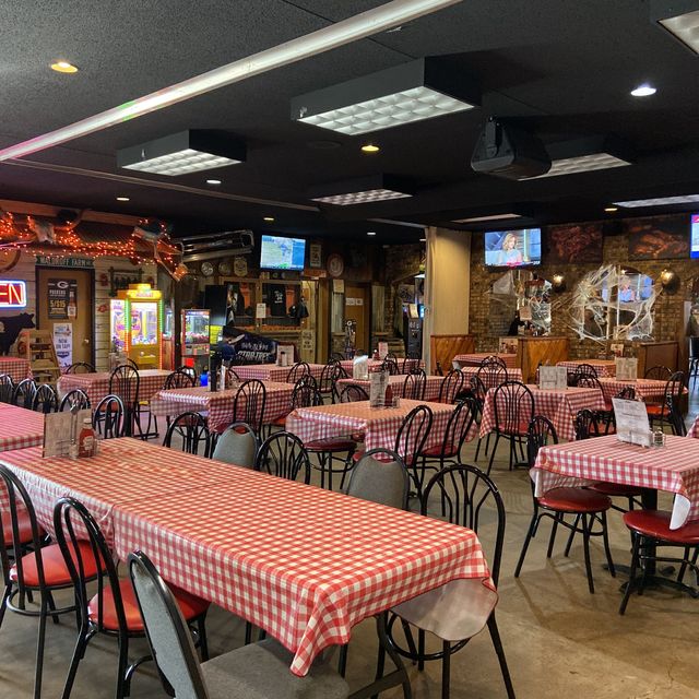Big Guys BBQ Roadhouse Updated 2024, Barbecue Restaurant in Hudson, WI
