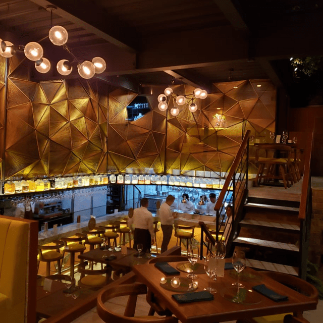 Cuenca Taller por Azari Cuenca Actualizado en 2024, restaurante